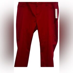 NWT Westport Women’s Stretch   Classic Red Chinos Signature Capris Size 14